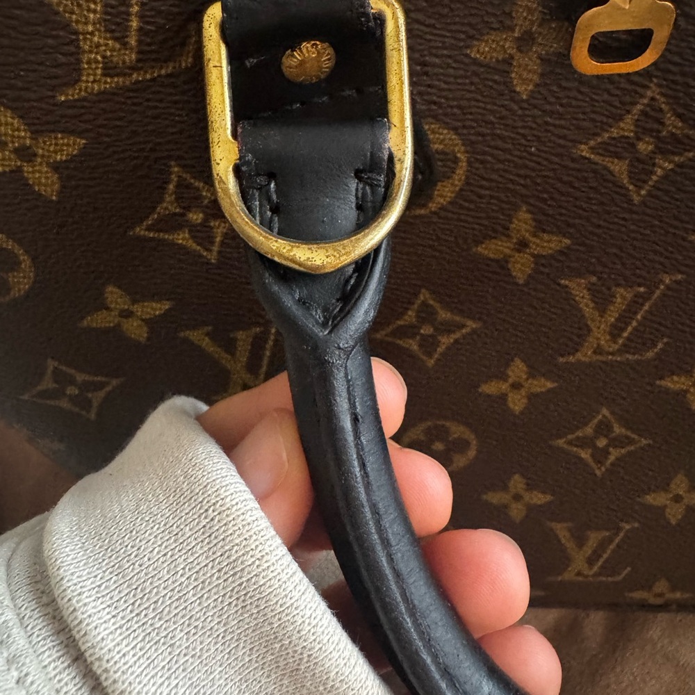 Authentic Louis Vuitton bag - Picture 8 of 14